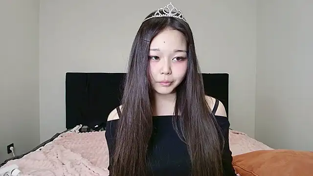 sayanim0 online show from 04/18/26, 01:04