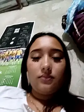 naughty girl hot  online show from 04/15/26, 04:30