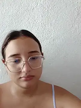 naughty girl hot  online show from 05/24/26, 03:50