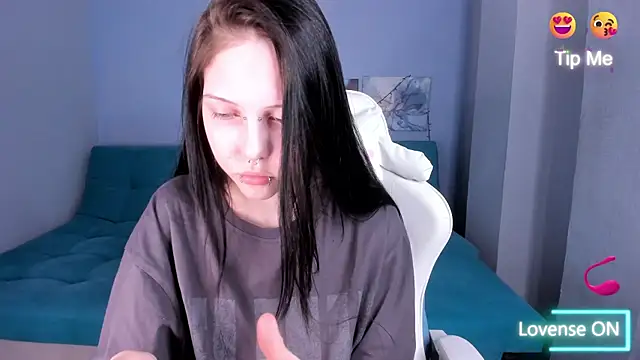 SugarBunny18 online show from 06/02/26, 03:41