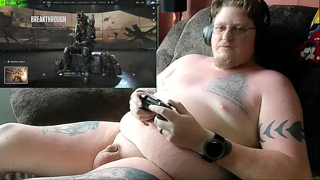 Outdoors Nude online show from 04/23/26, 03:14