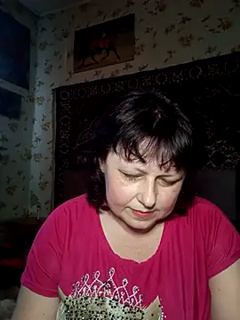 Snapshot of AuroKaria chatting on 04/06/26, 12:28 AuroKaria online show from 04/06/26, 12:28