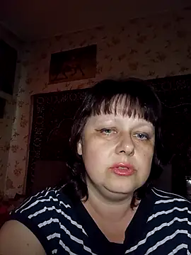 Snapshot of AuroKaria chatting on 04/12/26, 02:11 AuroKaria online show from 04/12/26, 02:11