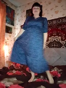 Snapshot of AuroKaria chatting on 04/13/26, 03:28 AuroKaria online show from 04/13/26, 03:28