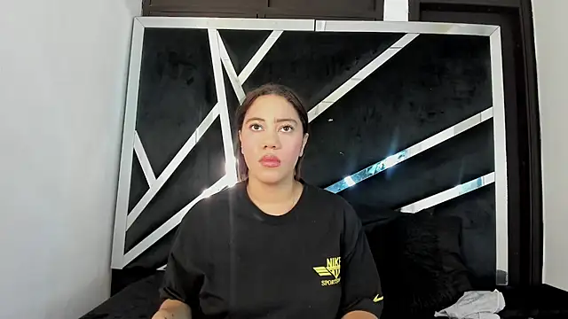 Daphne cuteht online show from 04/09/26, 08:47