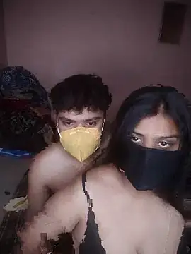 SURAJSAVITA online show from 04/05/26, 08:33