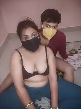 SURAJSAVITA online show from 04/09/26, 07:58