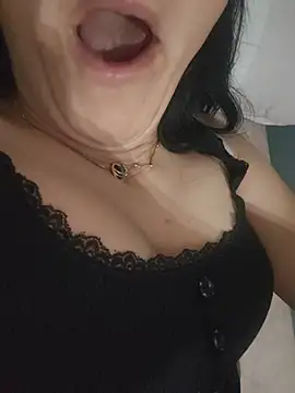 sara 41 online show from 07/10/26, 10:34