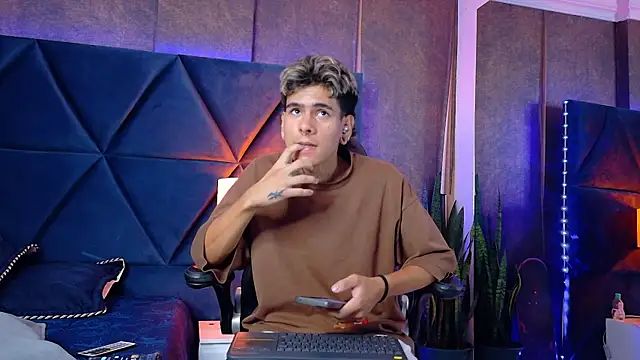 Bel Sebu online show from 04/15/26, 09:48