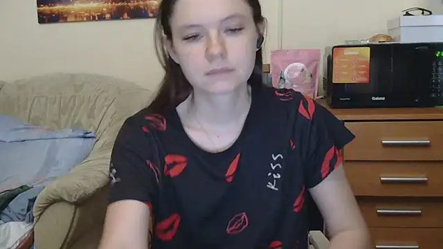 JessicaHolland1 online show from 05/31/26, 05:53