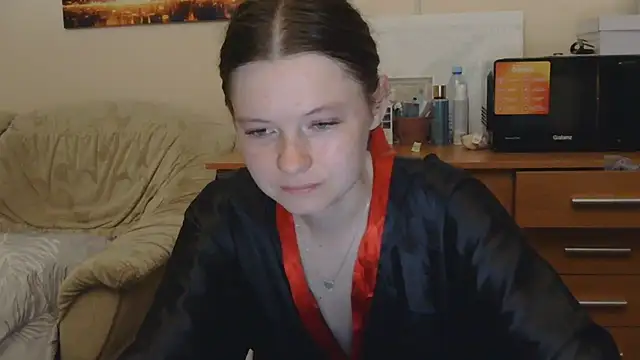 Snapshot of JessicaHolland1 chatting on 07/01/26, 07:24 JessicaHolland1 online show from 07/01/26, 07:24