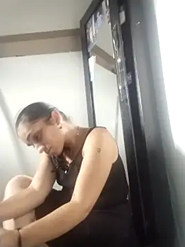 vegonicarouge online show from 04/13/26, 07:52