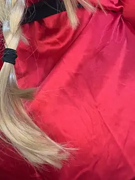 QueenDeema7 online show from 04/15/26, 11:17