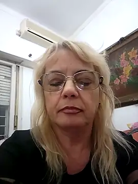 MatureElegantWidow online show from 05/02/26, 11:21