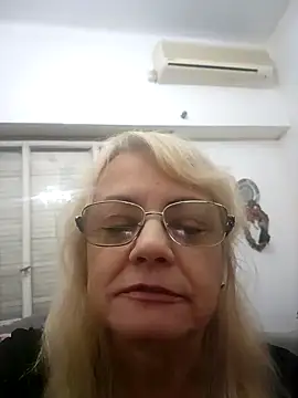 MatureElegantWidow online show from 05/06/26, 01:14