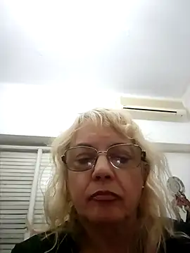MatureElegantWidow online show from 05/07/26, 11:54