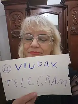 MatureElegantWidow online show from 06/13/26, 01:58