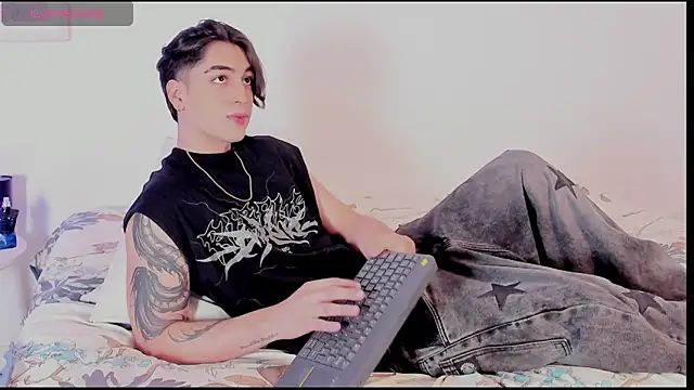 Thiago angel online show from 05/31/26, 03:15