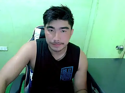 Snapshot of Hunkfireman chatting on 07/18/26, 12:48 Hunkfireman online show from 07/18/26, 12:48