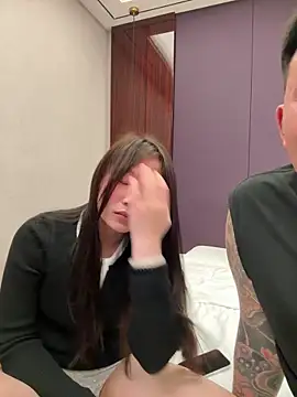 Snapshot of L7D8521 chatting on 04/09/26, 11:37 L7D8521 online show from 04/09/26, 11:37