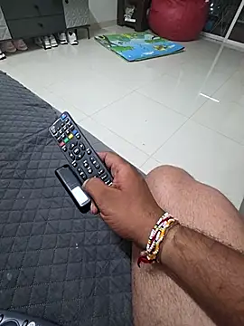 Meninmumbai online show from 04/08/26, 05:35