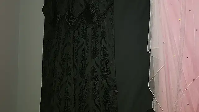 mia hart online show from 05/17/26, 11:34