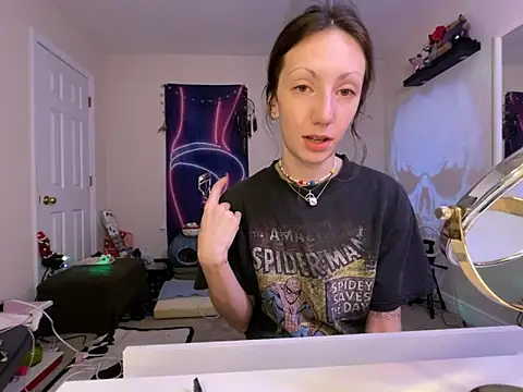 Snapshot of 4shk4sh chatting on 04/05/26, 12:41 4shk4sh online show from 04/05/26, 12:41