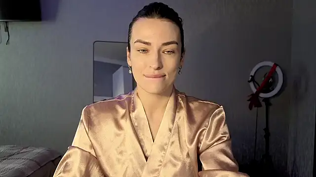 Kira  love1 online show from 05/17/26, 11:50