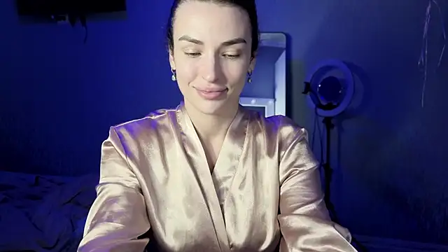 Kira  love1 online show from 05/20/26, 06:47