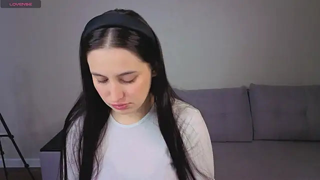 Elizabet Collins online show from 04/16/26, 01:17