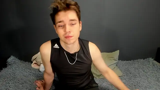 zeriax online show from 04/17/26, 02:14