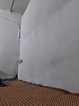 ahtaikk12345 online show from 04/13/26, 10:43