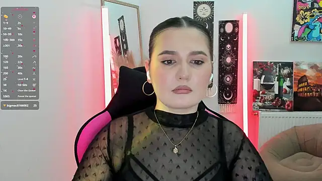 SourCherry   online show from 06/18/26, 06:56