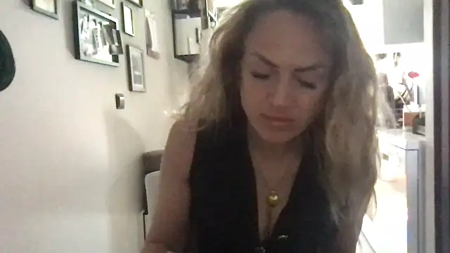 BlondSeduction online show from 04/08/26, 08:47