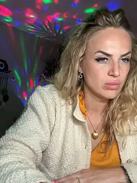 BlondSeduction online show from 04/15/26, 10:10