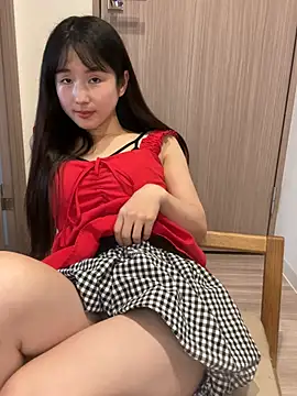 Snapshot of Hinako_0012 chatting on 06/04/26, 04:29 Hinako 0012 online show from 06/04/26, 04:29