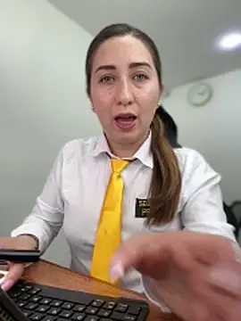 Snapshot of suzy-111 chatting on 04/15/26, 08:09 suzy-111 online show from 04/15/26, 08:09