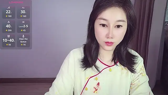 Snapshot of Eva-000 chatting on 06/21/26, 10:34 Eva-000 online show from 06/21/26, 10:34