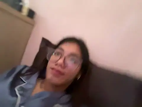 Akari hunt online show from 04/07/26, 11:04