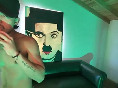 Cuteathleticboys online show from 04/07/26, 08:53