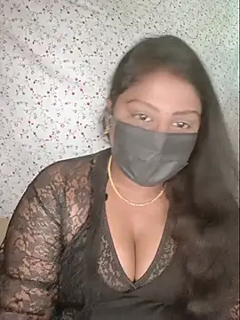 Romantic Woman online show from 06/25/26, 05:23