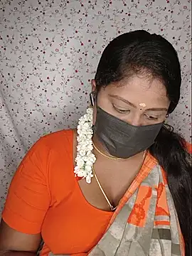 Romantic Woman online show from 07/13/26, 06:11