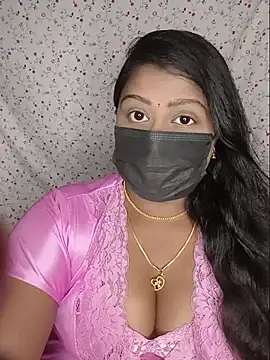Romantic Woman online show from 07/24/26, 06:39
