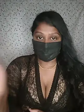 Romantic Woman online show from 08/02/26, 09:52