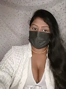 Romantic Woman online show from 08/07/26, 05:48