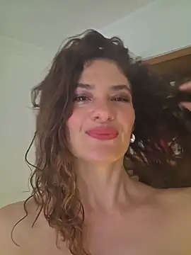Snapshot of CelineBoyer_ chatting on 04/17/26, 09:18 CelineBoyer online show from 04/17/26, 09:18