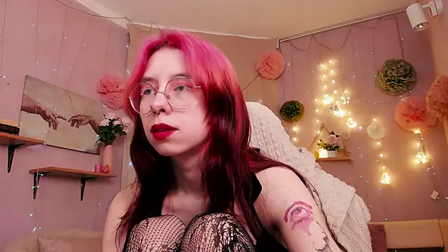 Alice Nyx online show from 04/11/26, 08:57