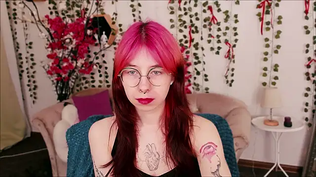 Alice Nyx online show from 04/19/26, 08:44