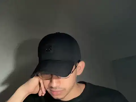 Domincmarles online show from 04/26/26, 10:07