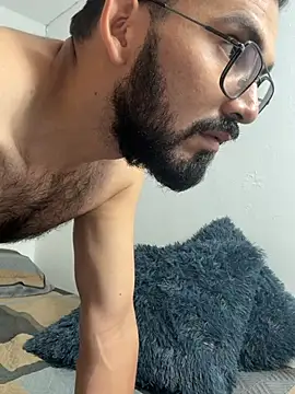 Snapshot of big_bearman chatting on 07/19/26, 02:15 big bearman online show from 07/19/26, 02:15